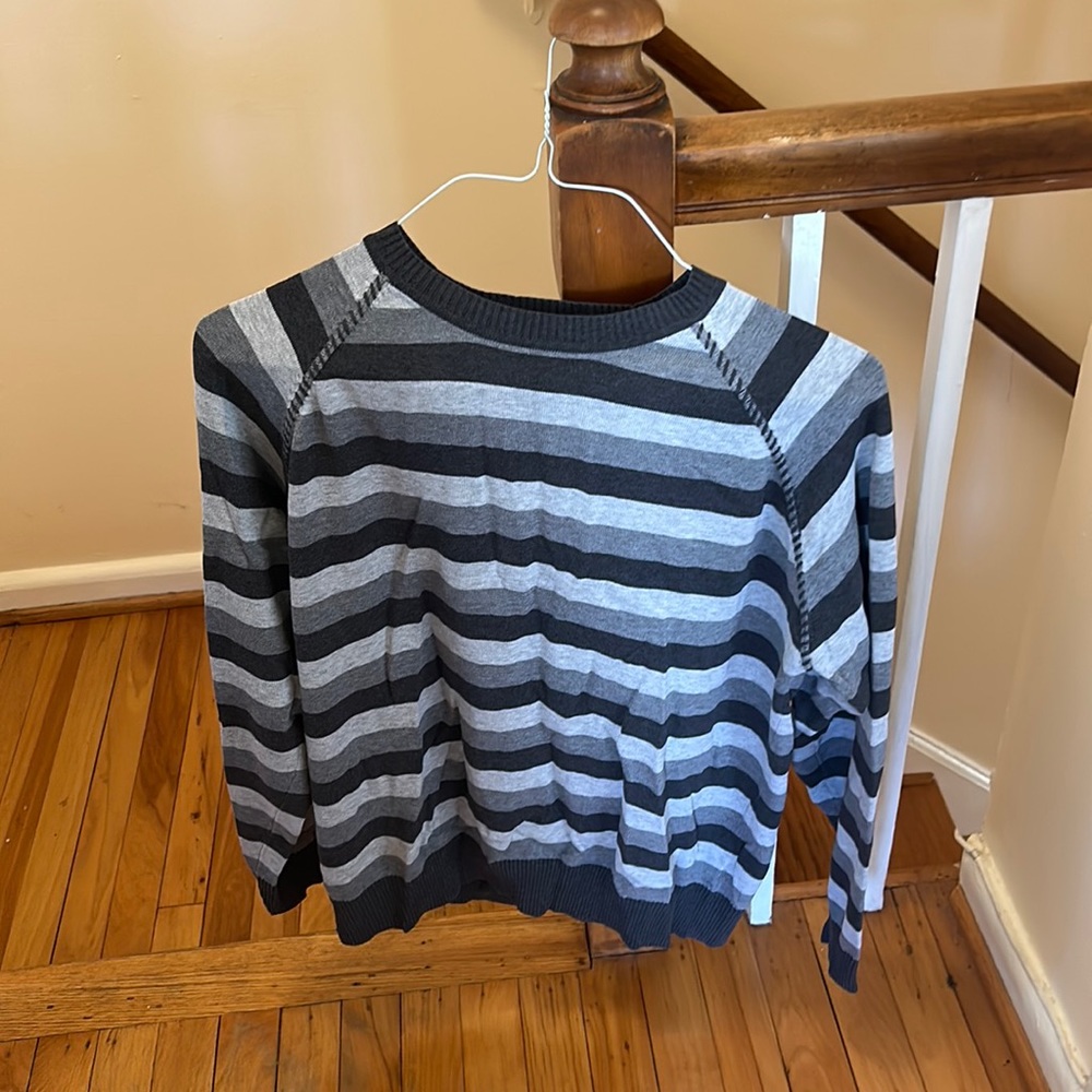 Vintage Arbor Way Gray striped sweater
